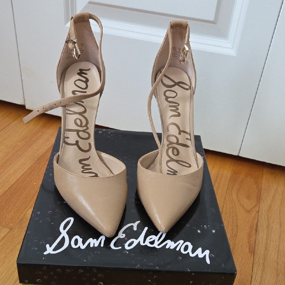 Sam Edelman Nude Pointed Toe Heels